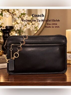 Vintage Coach Side Zip Wristlet Clutch (Style #8109) – Made in USA